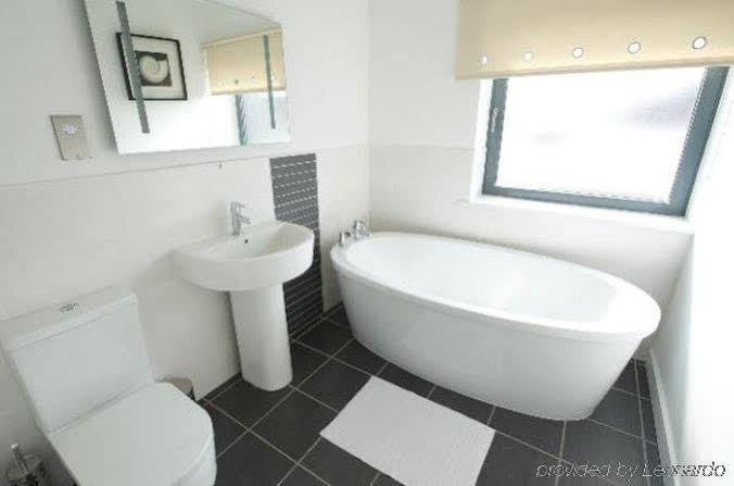 Dreamhouse Apartments Manchester City West Luaran gambar